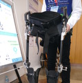 脊損者用歩行アシスト装具「C-FREX」は2020東京オリンピックでの聖火ランナーを目指す　埼玉医工連携成果発表会レポート