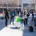 【動画あり】GPU搭載の自動運転デリバリーロボット「Robby」をシリコンバレーで見た！(第1回) 動くクーラーボックスみたいで可愛い