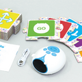 幼児でも直感的な操作が可能なプログラミング知育ロボット「alilo (アリロ)」発売　パネルを並べたり、スマホでプログラミング