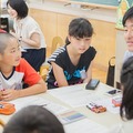 AIロボット「COZMO」のプログラミング授業を子ども達が笑顔で体験！「タカラトミー出張授業」千葉・風早南部小学校で