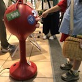 【突撃】アトレ目黒でビッグクラッピーを見かけたので取材してみた！任されていた仕事は? 通行人の反応は!?