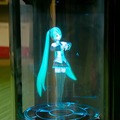 バーチャルホームロボット「Gatebox」で初音ミクのホームライブを体験したぞ！