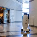 横浜ランドマークタワーで自律移動ロボットが警備業務を担当！三菱地所が各種ロボットの実証実験、SEQSENSEが参画