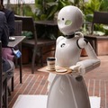 「寝たきりでも分身ロボットで働けるカフェ」が示す協働の未来　NTT東日本×オリィ研究所/講演会レポート