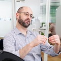 ロボット掃除機「ルンバ」成功の3つのポイント、スマートスピーカーとの連携【iRobot社 CTO クリスジョーンズ氏インタビュー(1/2)】
