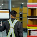 ニトリも導入した自動搬送ロボット「バトラー」物流倉庫の自動化を加速！4.2倍のピッキング効率を達成するしくみ