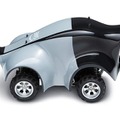 米アマゾンがAIロボットカー「AWS DeepRacer」を発売！シミュレータと強化学習でトレーニング、リーグ戦も開催