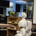 AI搭載の介護支援ロボット「アイオロス・ロボット」徹底解説！エレベータに乗れて、作業に最適なロボットハンドを自分で交換する