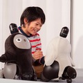 【速報】GROOVE Xの家庭用ロボット「LOVOT」が遂に初公開！ 価格は2体セットで60万円、本日19時予約受付開始