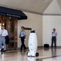 三菱地所がソフトバンクの清掃ロボット「Whiz」を日本初導入、全国のビルや商業施設等に約100台を順次展開予定