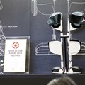 身につけて歩けるイス「archelis（アルケリス）」 バッテリー不要で長時間の立ち作業が楽になる