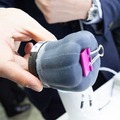 ドラえもんの手はこれだったのか? 丸いのに掴めるロボット・グリッパ技術「Omni-Gripper」のしくみ　デンソーウェーブが展示