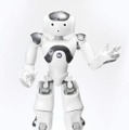 「Hitomean」と「Nao」を活用して、子供と高齢者向けのコミュニケーションロボットサービス実証実験が開始