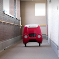 日本郵便とDFAが陸上配送ドローン(自動運搬ロボット)を使った無人配送の実証実験 日々の買い物支援などに期待