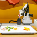 【動画あり】「朝食を作るロボット」などコネクテッドロボティクスが開発　HCJ2019で展示デモ