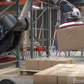 【動画】ボストン・ダイナミクスの車輪つきロボット「Handle」が物流用に進化！