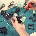 動くモビルスーツ「ザク」を作ってみたい！バンダイがガンダムの世界観「ZEONIC TECHNICS」をおもちゃショーで稼働展示　サウンド付きで迫力ある動きを披露