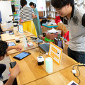 支払い/決済・認証はすべて顔パスで！四角い小型ロボット「PLEN Cube」が描く顔パスとキャッシュレス社会