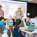 【写真レポート】Pepperで子ども達がプログラミング体験、ゲストに大人気のお笑い「EXIT」が登場！ソフトバンク「子育て応援クラブ」