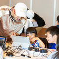 【写真レポート】Pepperで子ども達がプログラミング体験、ゲストに大人気のお笑い「EXIT」が登場！ソフトバンク「子育て応援クラブ」