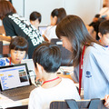 【写真レポート】Pepperで子ども達がプログラミング体験、ゲストに大人気のお笑い「EXIT」が登場！ソフトバンク「子育て応援クラブ」