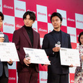 NTTドコモ「my daiz」新サービス発表会 トークショーに星プロ、星野源 / 新田真剣佑 / 長谷川博己 / 浜辺美波が登場「こんな気配りってアリ?」