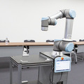 ユニバーサルロボットがバッテリー駆動の協働ロボットを発表　AGVや自律型モバイルロボット向け