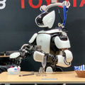 トヨタ　アバターロボット「T-HR3」と東京2020ロボット「ミライトワ」「ソメイティ」がコラボした先進のパフォーマンスを披露