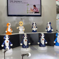 顔がないのはなぜ?　ヴイストンが癒やし効果の赤ちゃんロボット かまって「ひろちゃん」発表