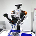 お茶点てや組み立て、パスタ盛り付けなど AIでより柔軟なロボットへ