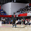 【動画】トヨタのAIバスケットボールロボット「CUE4」が素早く移動してスリーポイントシュートをうつ!Bリーグオールスターゲームで
