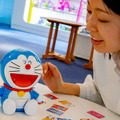 【速報】タカラトミーがドラえもん型コミュニケーションロボットを発表　カードでプログラミングにも対応　6月下旬から販売