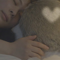 「Petit Qoobo」(プチ・クーボ)が我が家にやってきた　小さな鼓動を感じる生命感！「Alexaと即興コラボ」してみた【レビュー】