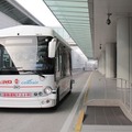 ZMPが中部国際空港での「小型EV自動運転バスの実証実験」動画を公開　「世界初の誘導路横断システム」や「遠隔オペレーション」を実証