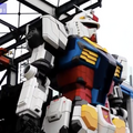 【速報】「動く実物大ガンダム」ついにポージングが明らかに　頭部と本体の取付も完了、RX-78F00誕生のバックストーリーも発表