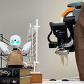 【速報】遠隔操作とロボで「テレバリスタ」の夢を実現　分身ロボット「OriHime」と協働ロボット「NEXTAGE」の合体連携　デモ公開　