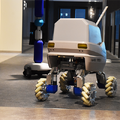 さわやか信金のハッピを着た搬送用自律移動ロボット「Mighty」を見てきた　Piezo Sonicが開発