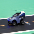 AWSが自動運転のAIロボットカー「DeepRacer」のレースを開催！強化学習の完全自走型レーシングカーの新モデル「Evo」も披露