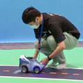 AWSが自動運転のAIロボットカー「DeepRacer」のレースを開催！強化学習の完全自走型レーシングカーの新モデル「Evo」も披露