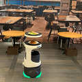 【速報】ソフトバンクロボティクスが配膳ロボットに参入「Servi」(サービィ)を発表　テーブル選択するだけで自動運転で料理を運搬