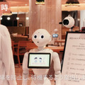 ロボット「Pepper」が来店客の体温を1秒で測定、手指の消毒とマスク着用を呼びかける「サーマルPepper パック」提供開始