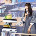 広瀬すずが自動運転の配膳ロボット「Servi」を体験　感想は?　大好物の料理に笑顔で仰天　ソフトバンクロボティクス発表会