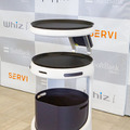 ソフトバンクロボティクスが配膳ロボット「Servi」(サービィ)を公開　デニーズ、とんでん、焼肉きんぐ、コスモポリタン等が導入