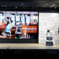 ソフトバンクロボティクスが配膳ロボット「Servi」(サービィ)を公開　デニーズ、とんでん、焼肉きんぐ、コスモポリタン等が導入