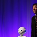 ロボットで人を笑顔に出来るのは私達だけである