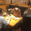 ステーキ宮がNECネッツエスアイの配膳ロボット「YUNJI DELI」を実験導入 従業員と接触機会を減少、利用者の安心感向上へ