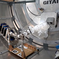 GITAIがロボットによる宇宙組み立て作業の地上実験に成功、動画を公開 国際宇宙ステーション(ISS)内での技術実証に向けて