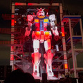 【速報】動く実物大ガンダム「オープニングセレモニー」で緊急事態!? 制御不能でひざまずく! LUNA SEAが熱唱「ガンダムファクトリー横浜」