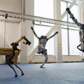 【速報】ボストン・ダイナミクスがアトラスの軽快なダンス動画を公開 スポットやハンドルも登場 イーロンマスク氏も反応