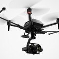 【速報】ソニーがαシリーズを搭載可能なドローン「Airpeak」を「CES 2021」で発表　「VISION-S」を空撮した映像も公開